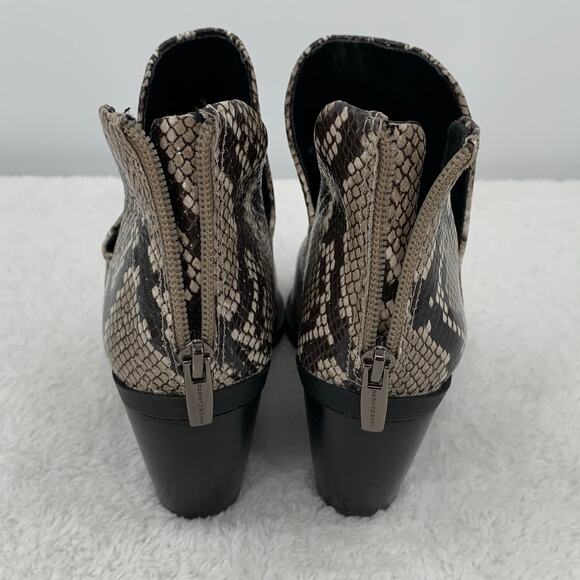 Vince Camuto Vp-Bibestie size 6.5M Ankle Bootie Snakeskin Pointed Toe Mob Wife - Picture 3 of 15